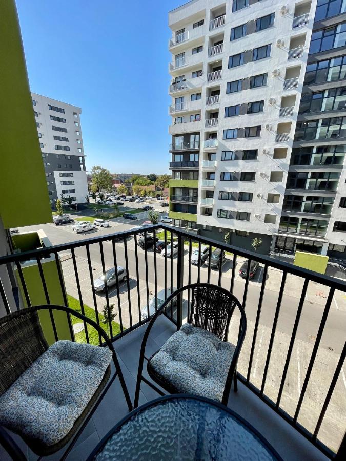 Cozy 1 Bedroom Apartment Орадеа Екстериор снимка